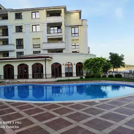 карпе дием Apartamento Balchik
